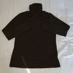 Soft and stretchy turtleneck